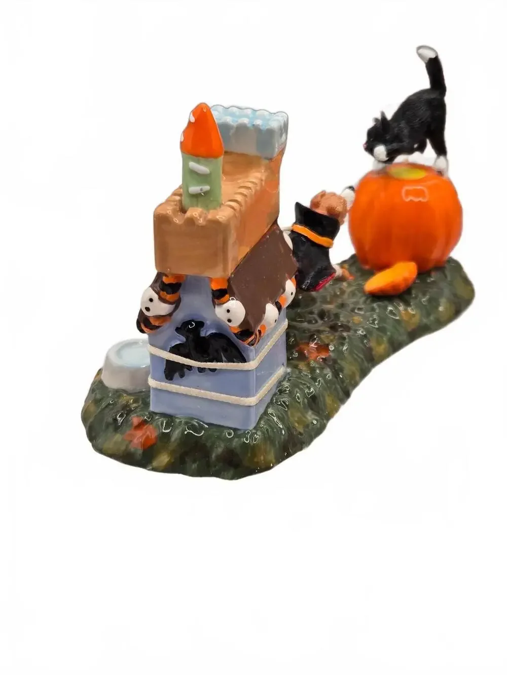 Dept 56 Count Dogula Halloween Dog & Cat Snow Village 2011 #4020239 Hallmark